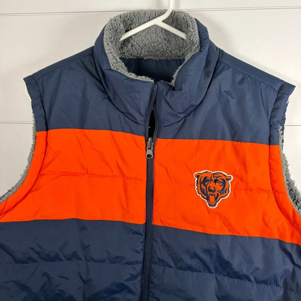 Chicago Bears Reversible Puffer Vest Fleece Men L Navy Orange Gray NFL - Picture 5 of 12